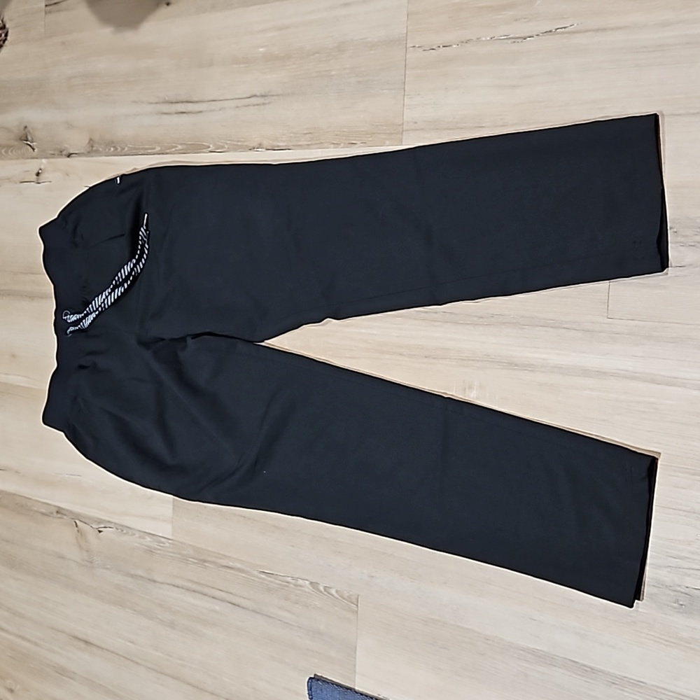Jaanuu scrub pants